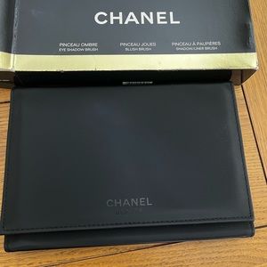 CHANEL makeup brush set